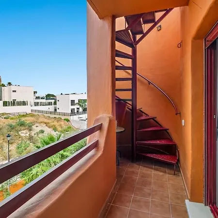 Vineyard Shores - Apartment